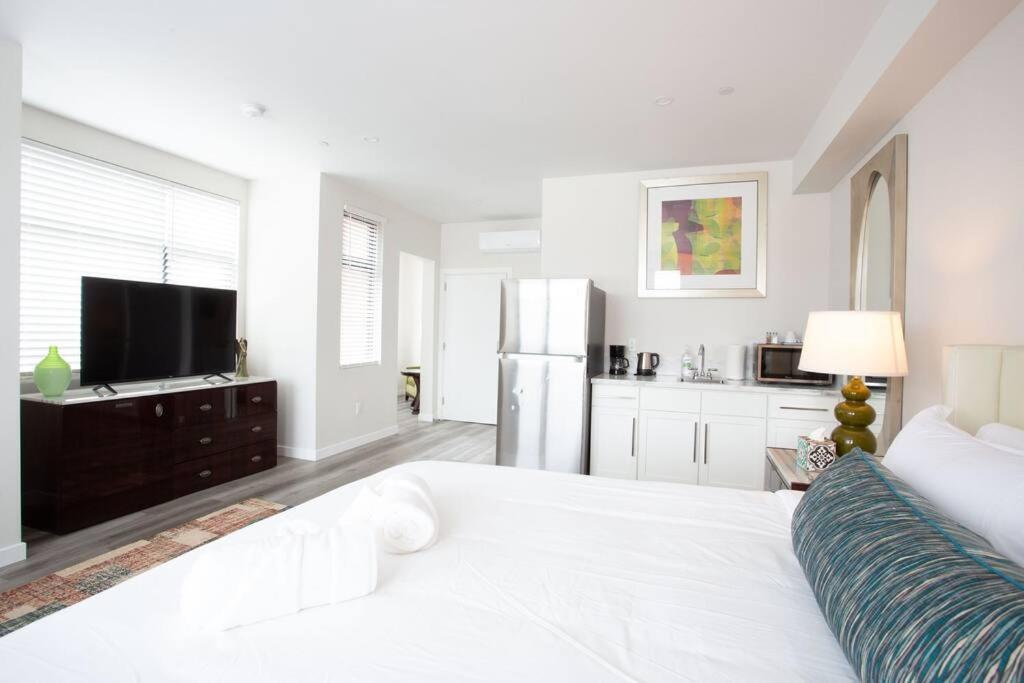 Comfy Studio With Cali King Size Mattress San Diego Ngoại thất bức ảnh