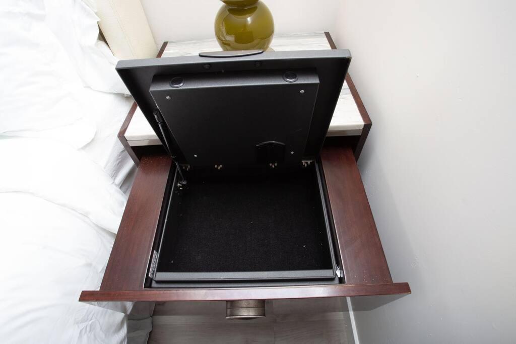 Comfy Studio With Cali King Size Mattress San Diego Ngoại thất bức ảnh