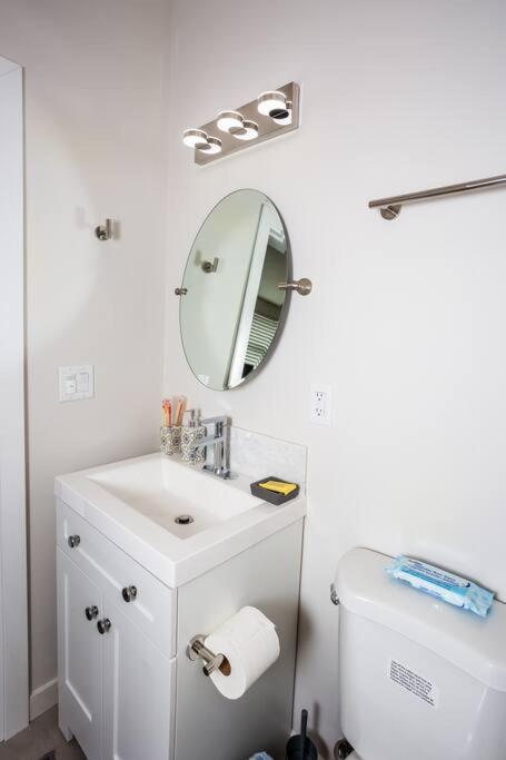Comfy Studio With Cali King Size Mattress San Diego Ngoại thất bức ảnh